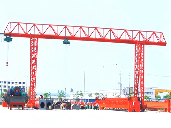 <b>山东淄博龙门吊厂家单主梁和双梁门式起重机区</b>